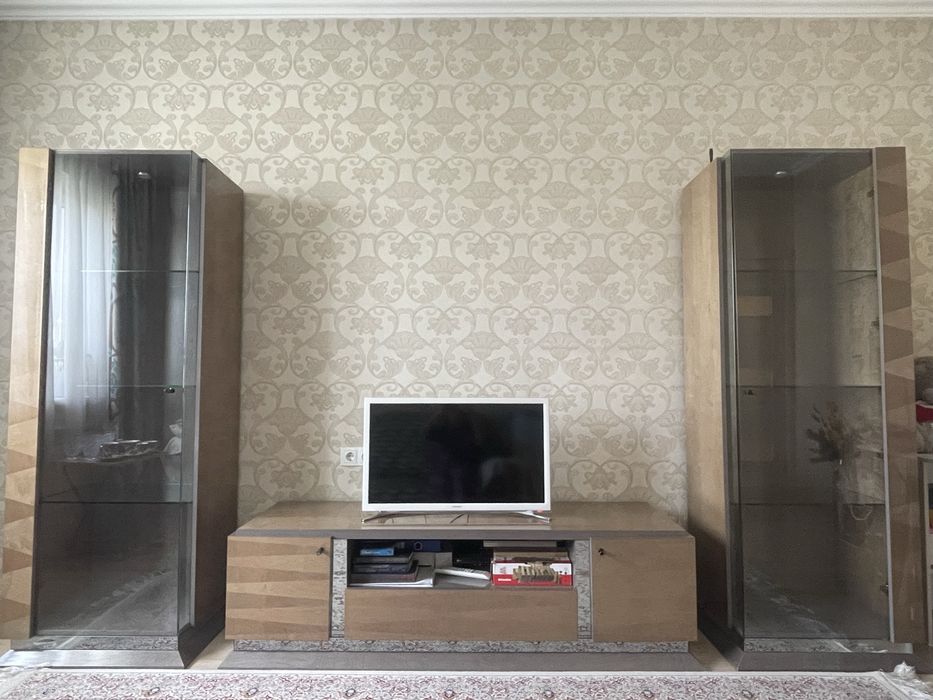 Стенка в гостиную