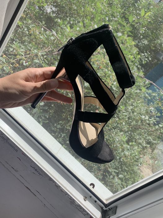 Продам босоножки