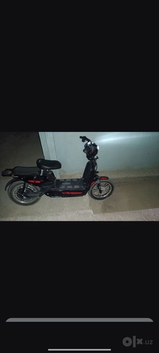 Skuter sotiladi srochno 800000 kami yuq oladiganlar yozsin