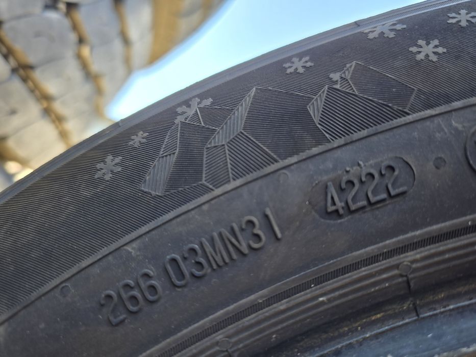 Anvelope de iarna 205-60r16 Semperit