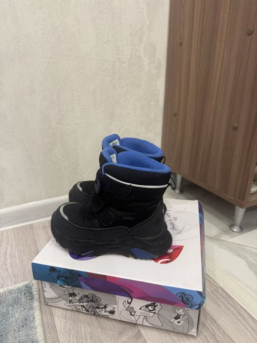 Продам обувь зима на мальчика