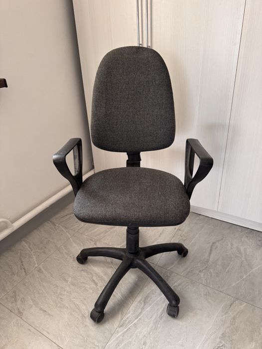 Офисное кресло бу