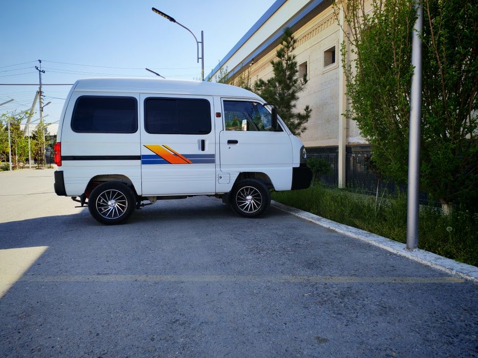 Дамас сотилади нархи 3700$ озгина утилади куп эмас 1 та эшик кираска