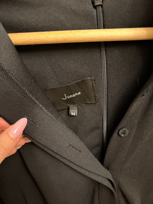 Junona черна рокля