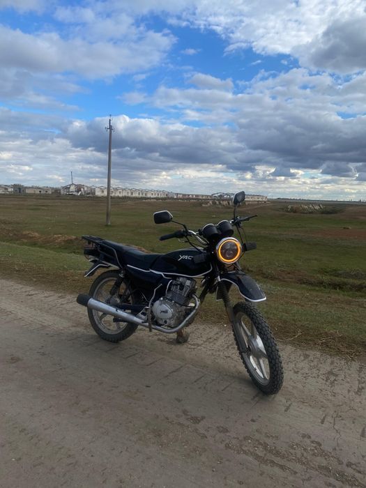 Мото  жүріп тұр на хаду