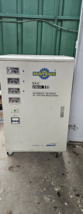 Стабилизатор напряжения