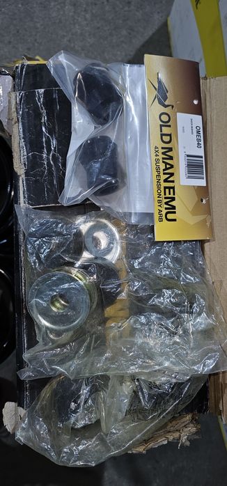 Toyota Land Cruiser 200 Лифт подвеска ARB.