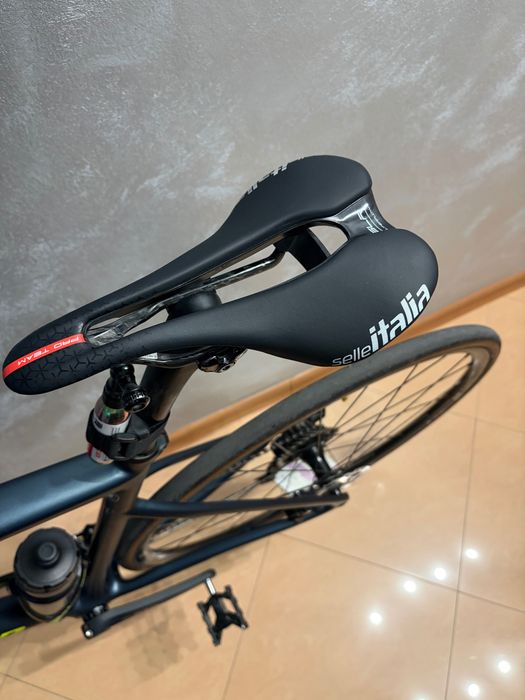 Велоседалка Selle Italia SLR Boost Pro Team 6.1 Carbon Superflow L