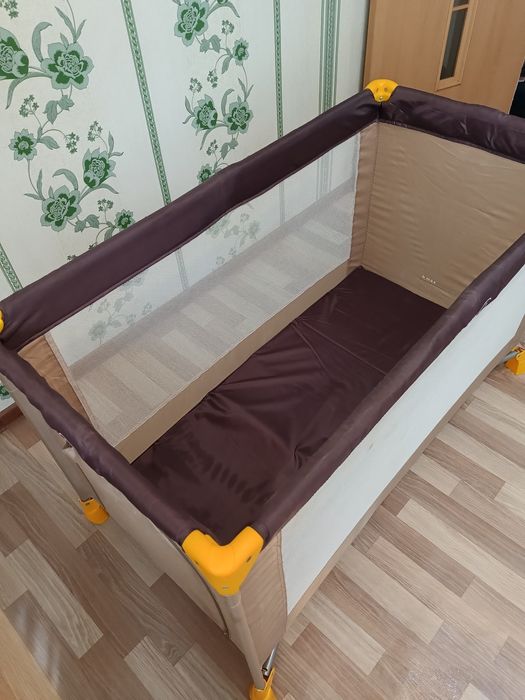 Манеж кровать складной