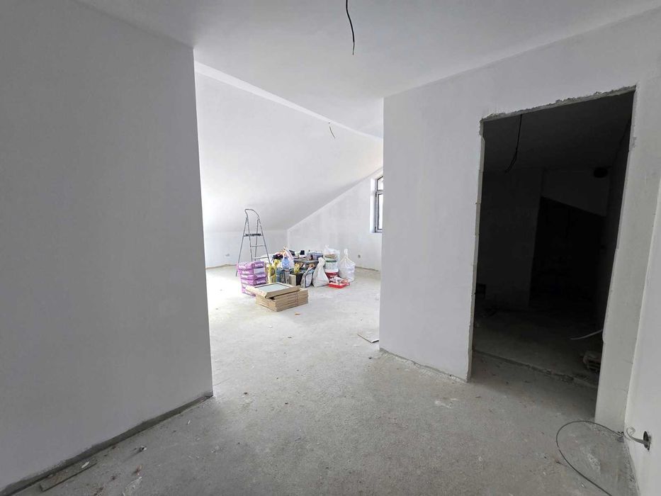 Просторно студио в жилищна сграда с ниска такса поддръжка, Банско