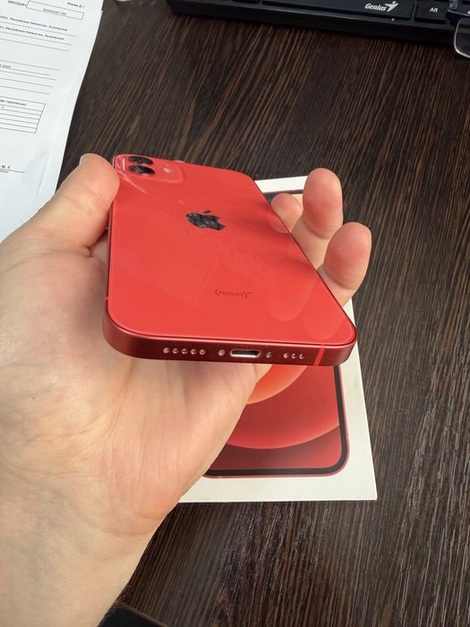 Продаю айфон 12 red 64gb