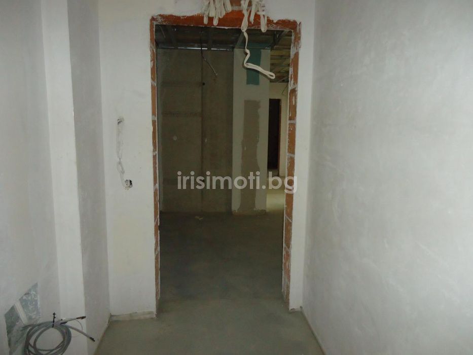 Продава се Тристаен апартамент в София, Кръстова вада - 126 кв.м за 1747 €/кв.м - Снимка #9