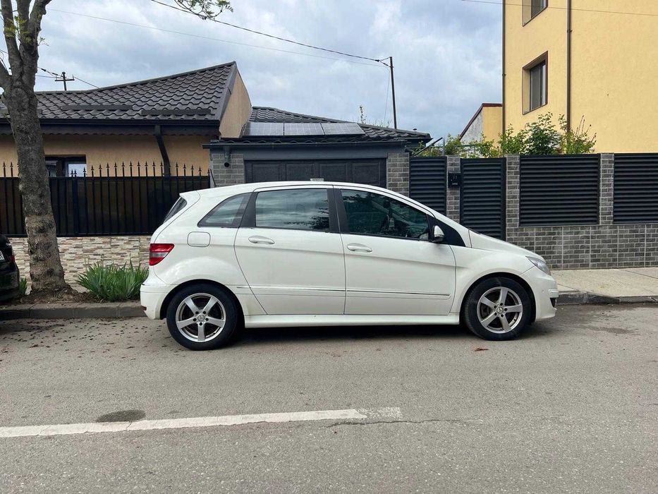 MERCEDES-BENZ B-Class 2010 — imagine 2