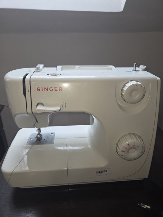 Шевна машина Singer 8280