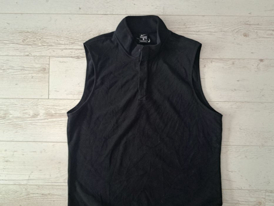 Nike-Ориг.поларен елек Нов !