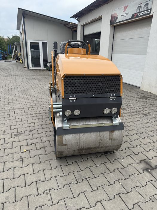 Vand cilindru compactor 1.5 t cu vibratie