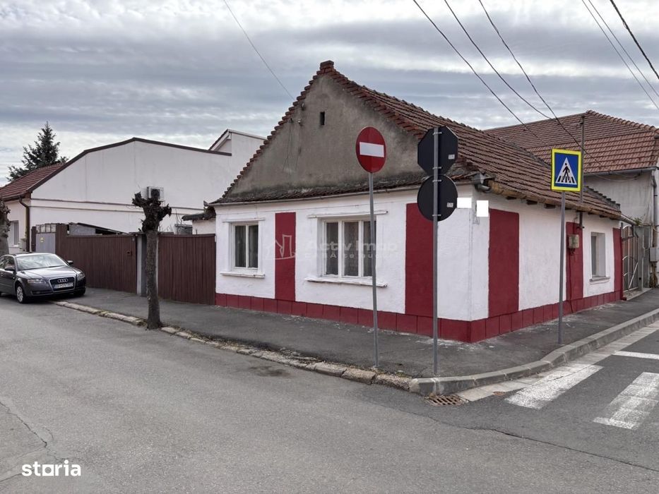 Casa cu dublu front in Cantemir – oportunitate excelenta pentru renova