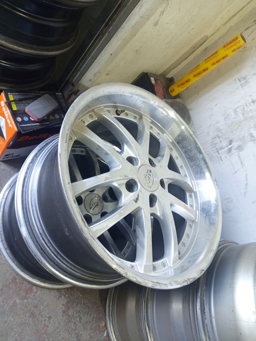 M,T,T Racing madel diska