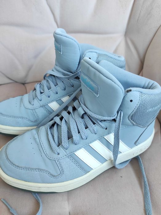 Маратонки  Adidas  38 номер