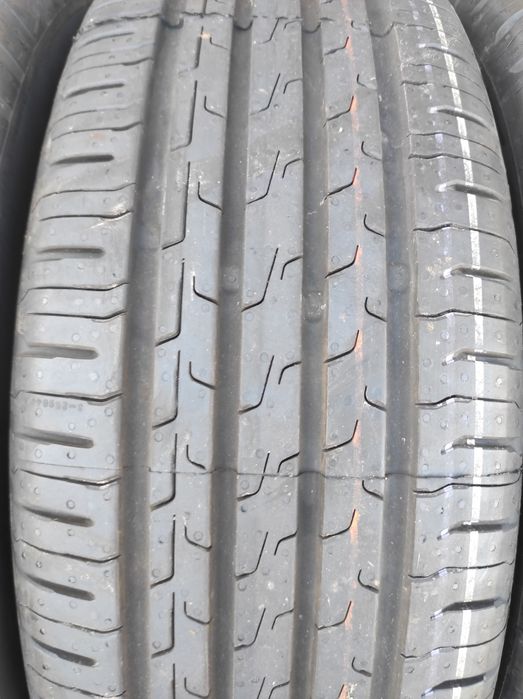 205/60/16 Continental