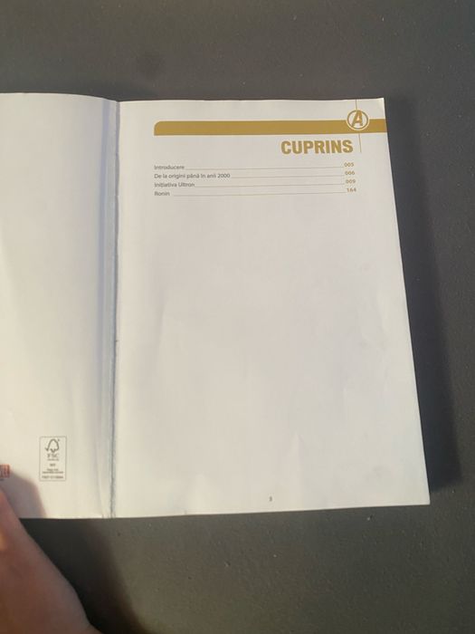 vand benzi desenate cu 229 pagini
