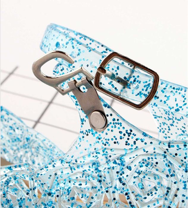 Рокля и обувки Елза