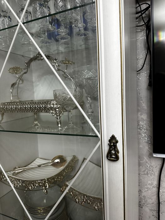 Сервант в гостиную. Тумба под ТВ