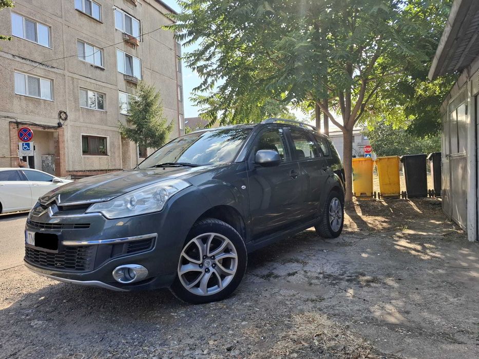 Citroën C-Crosser 2.0 Diesel 140 CP 2009 4x4 cu 7 Locuri