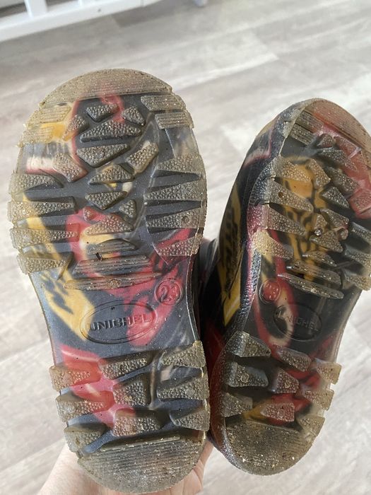 Резиновые сапоги