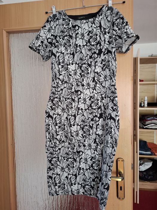 Rochie mulata inflorata