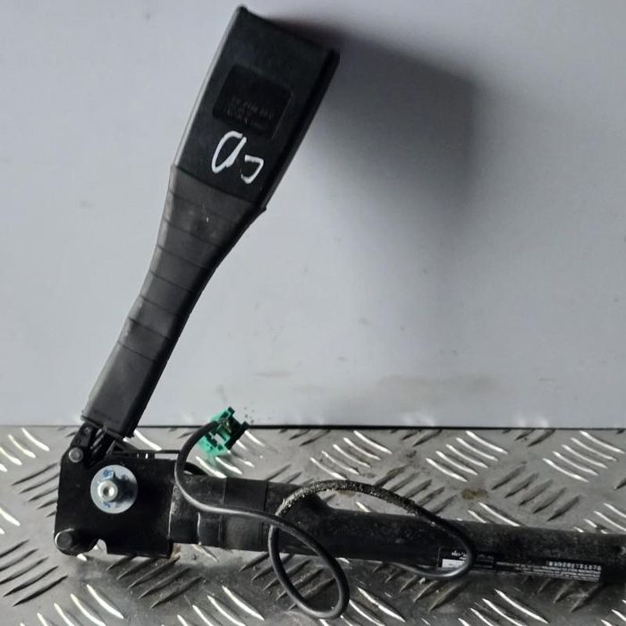 Pretensionare centura dreapta fata cu 1 fir Opel Corsa D facelift
