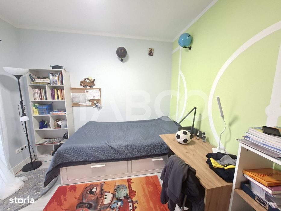 Casa individuala de vanzare - Sura Mica- 4 camere si 490 mp teren