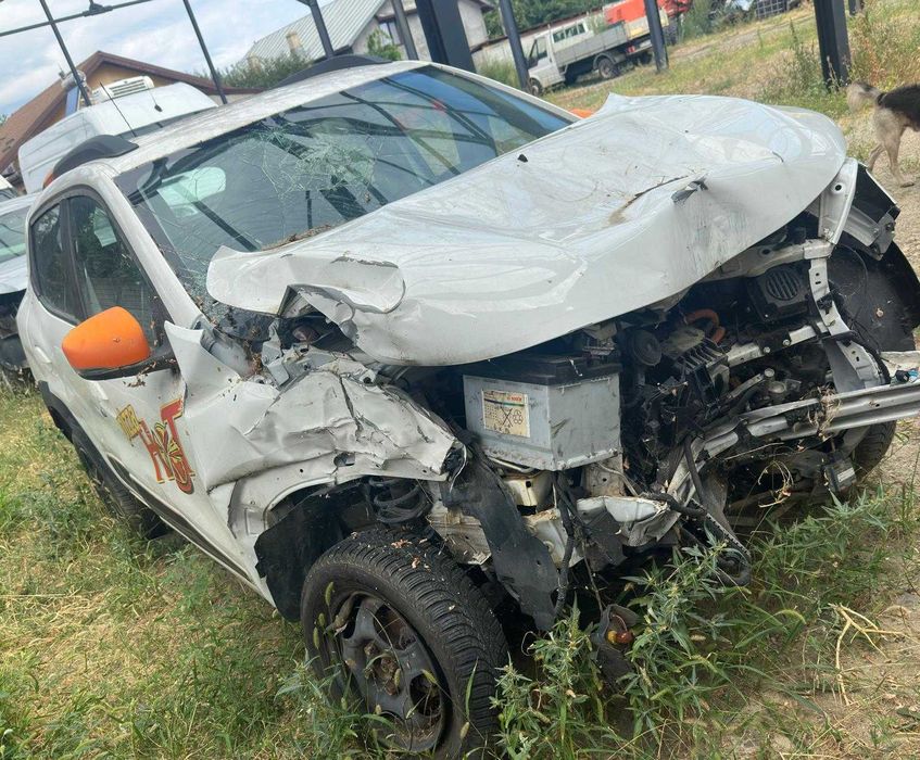 Dacia Spring AVARIAT