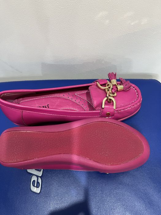 Продам женские балетки