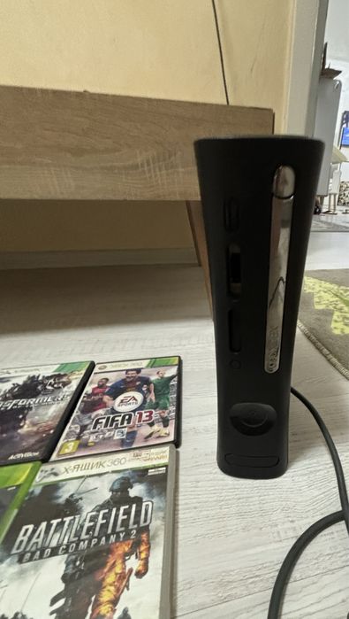 Xbox 360 512GB 20-30 игры есть