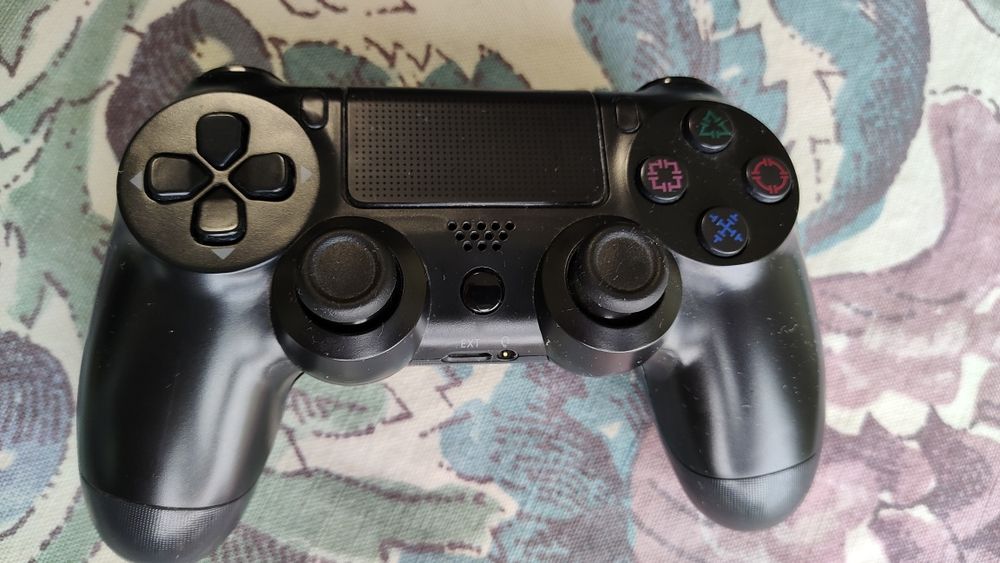 Playstation 4 slim 500gb/ Плейстейшън 4 слимм 500гб.