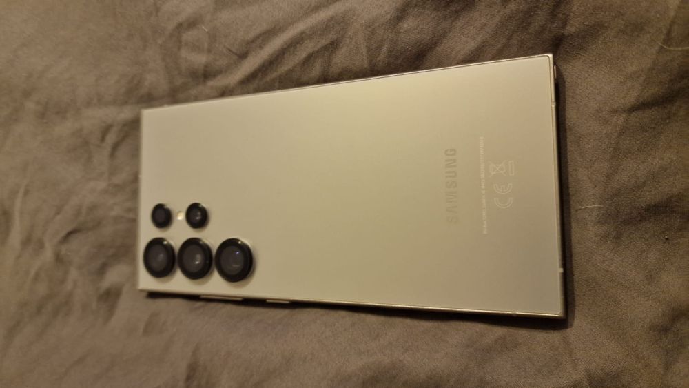 Продам телефон S24 ultra