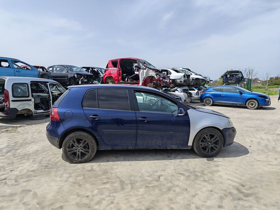 Volkswagen Golf 5 1.9 TDI 105к. На части