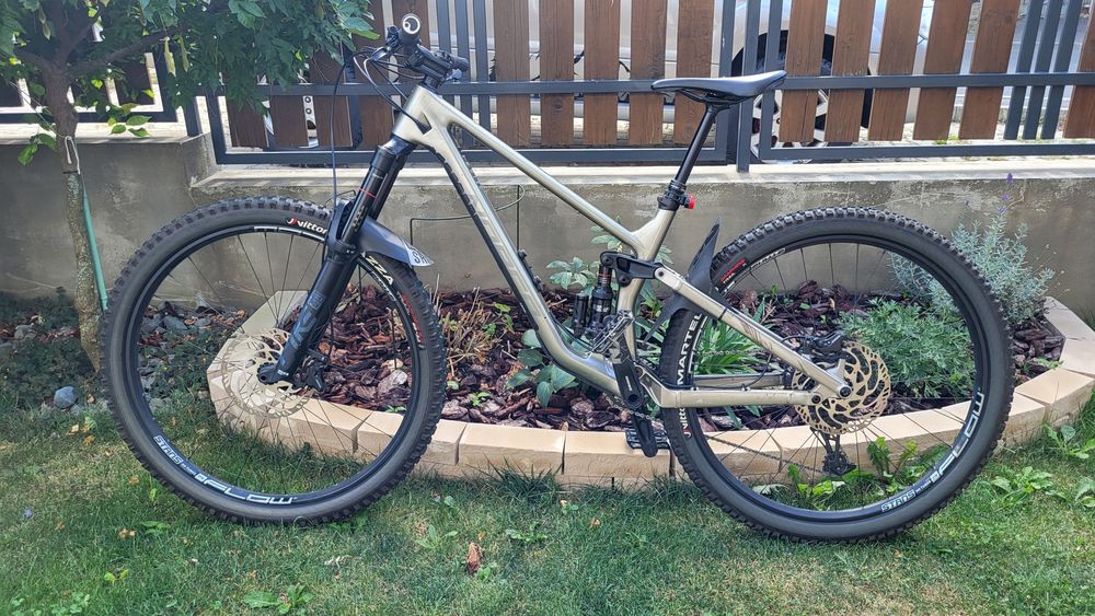 Norco Optic C3 2022 | Carbon | M | Rockshox Pike | Super Deluxe Ultimate
