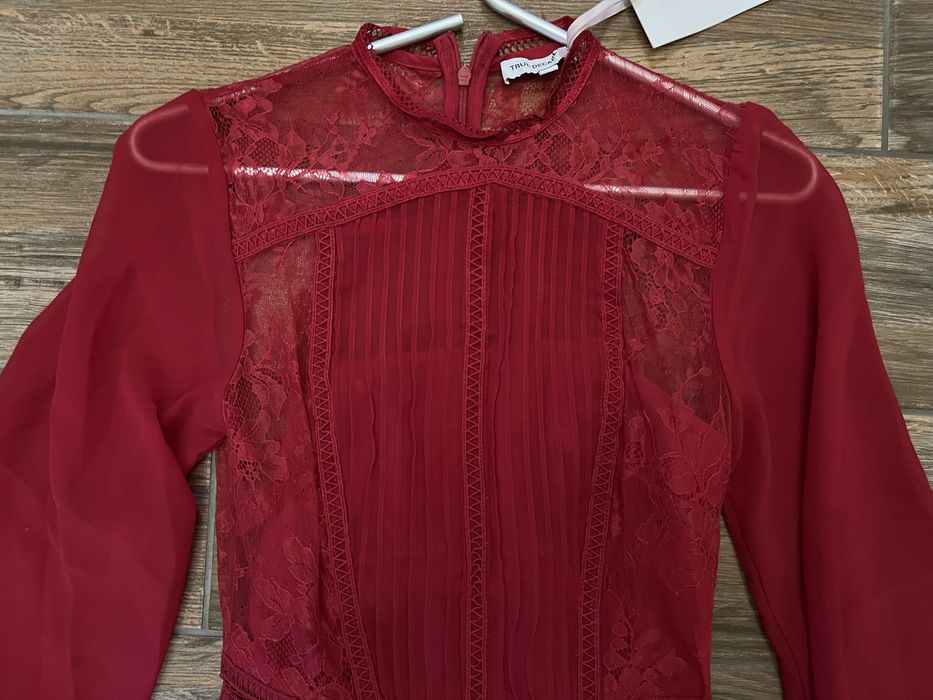 Рокля True Decadence