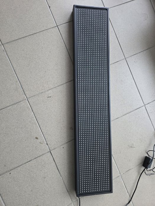 Panou reclamă luminoasă