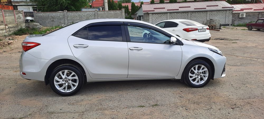 Продам автомобиль Toyota corolla, 2018