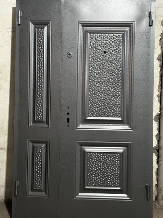Temir eshik,желеный дверь