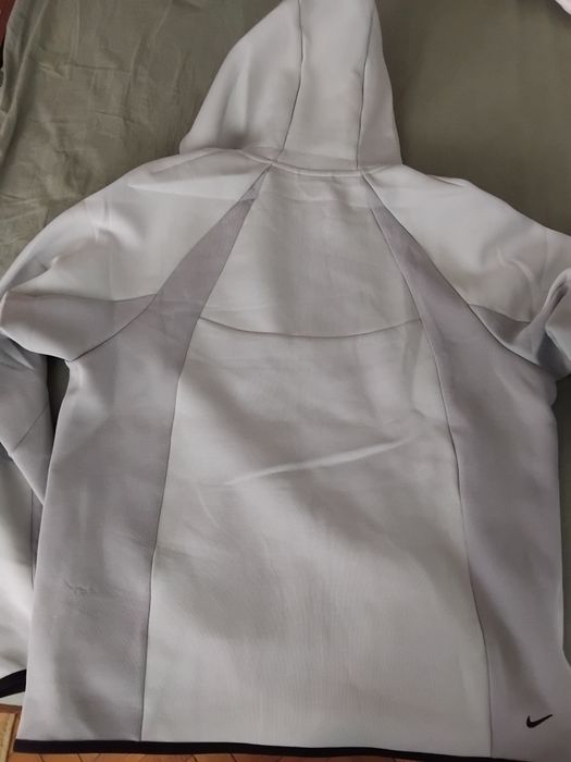 Анцунг Nike бяло с сиво, размер Л