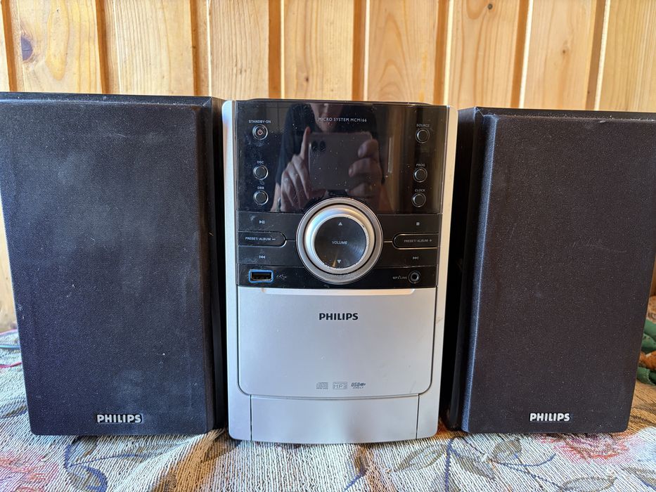 Продам музыкальный центр philips