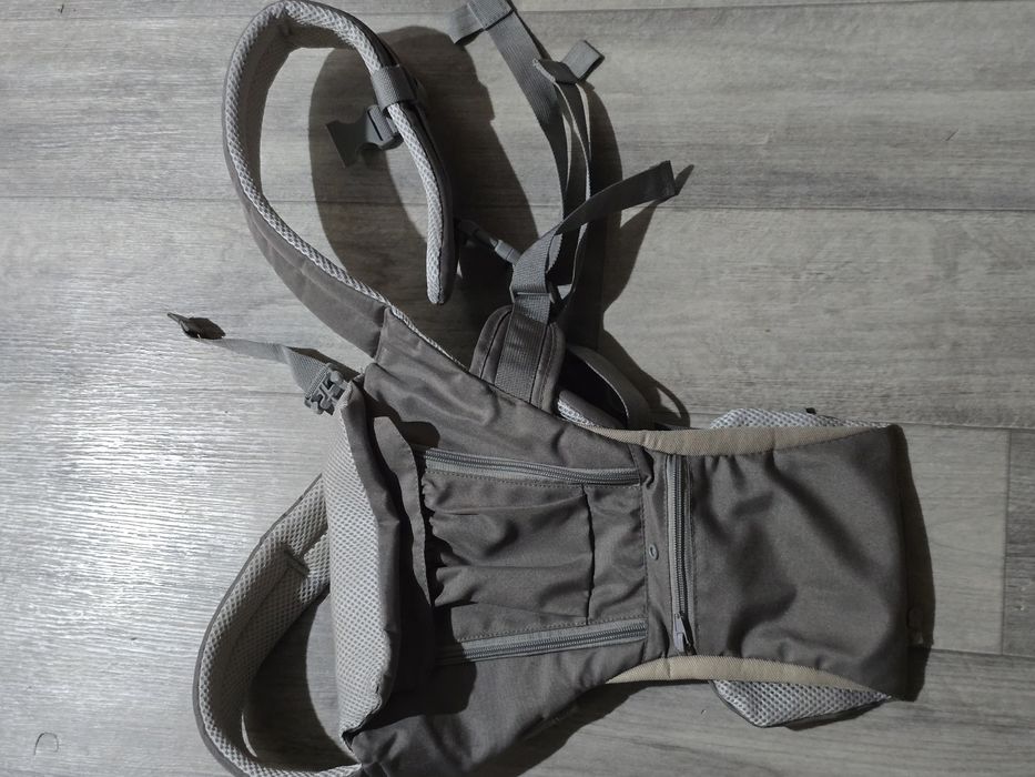 Отдам даром кенгуру и тепленький комезик