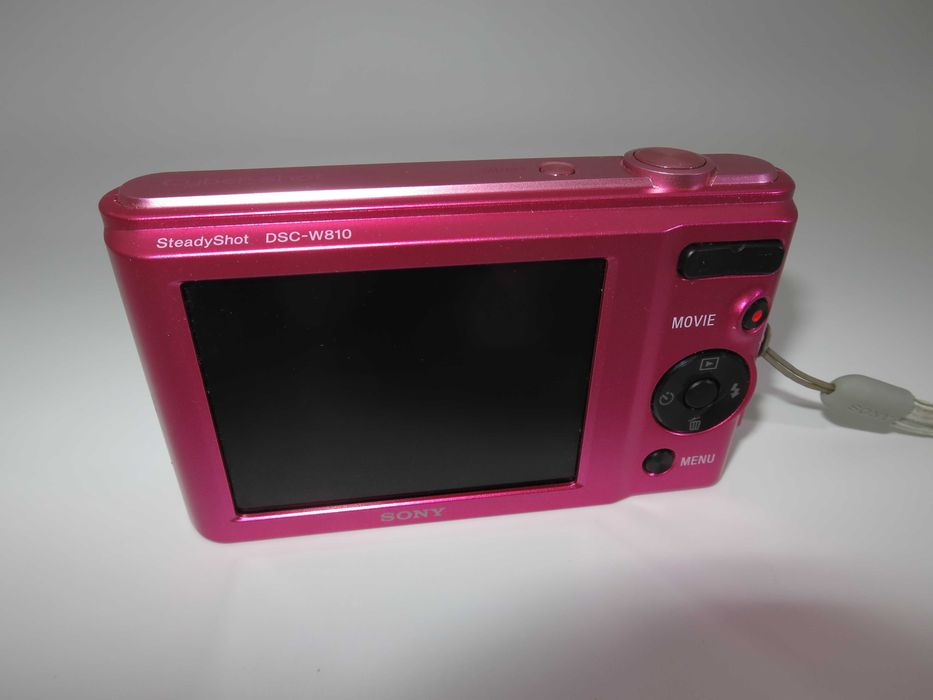Sony Cyber-shot DSC W810 ултра компактен цифров фотоапарат розов цвят, дигитална камера, КАТО НОВА, пълен комплект, работи перфектно