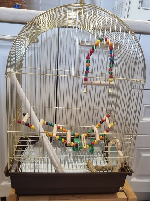 Продам  новую клетку для попугая