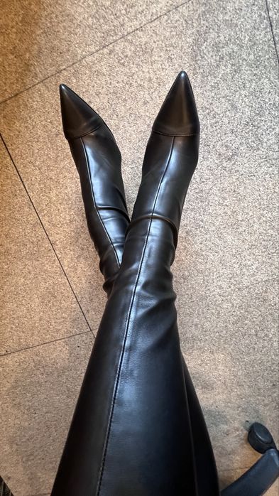 Cizme din piele elastica