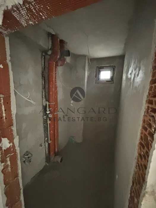 Продава се Двустаен апартамент в Пловдив, Център - 69 кв.м за 2174 €/кв.м - Снимка #2